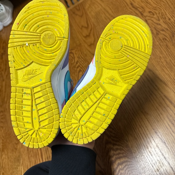 Nike Dunk Low Easter Pastel - Picture 5 of 5